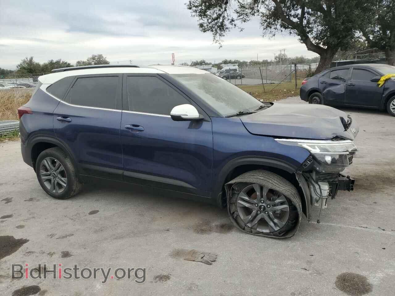 2021 KIA SELTOS - VIN: KNDEU2AA2M7122417 - Фото 4
