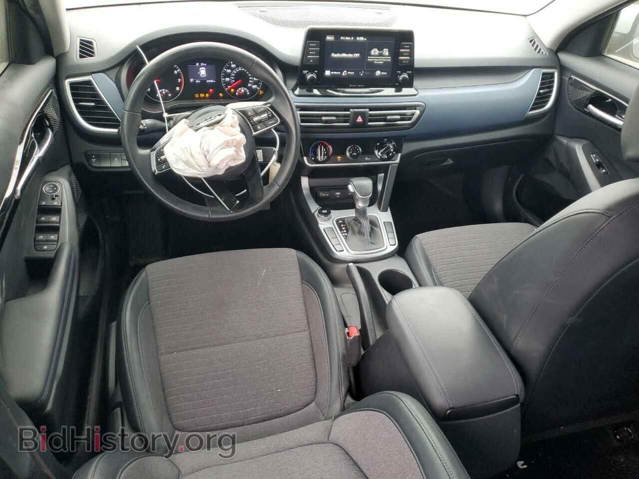 2021 KIA SELTOS - VIN: KNDEU2AA2M7122417 - Фото 8
