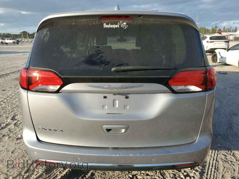 2017 Chrysler PACIFICA (VIN 2C4RC1BG1HR552056) — photo 6 of 13