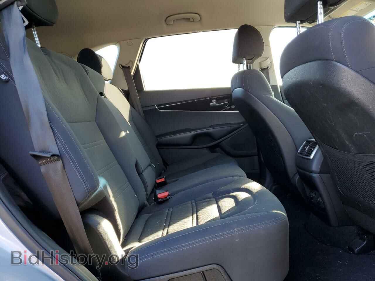 2018 KIA SORENTO - VIN: 5XYPGDA58JG422637 - Фото 11