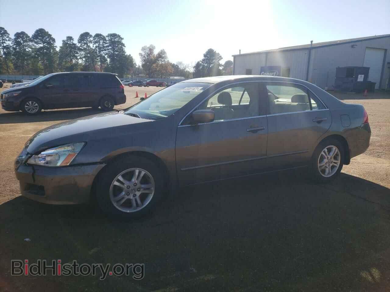 Фотография 1HGCM56707A081185 - HONDA ACCORD 2007