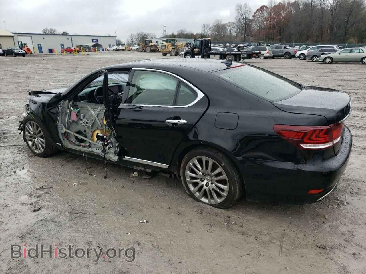 2013 LEXUS LS460 - VIN: JTHBL5EF1D5117393 - Photo 2