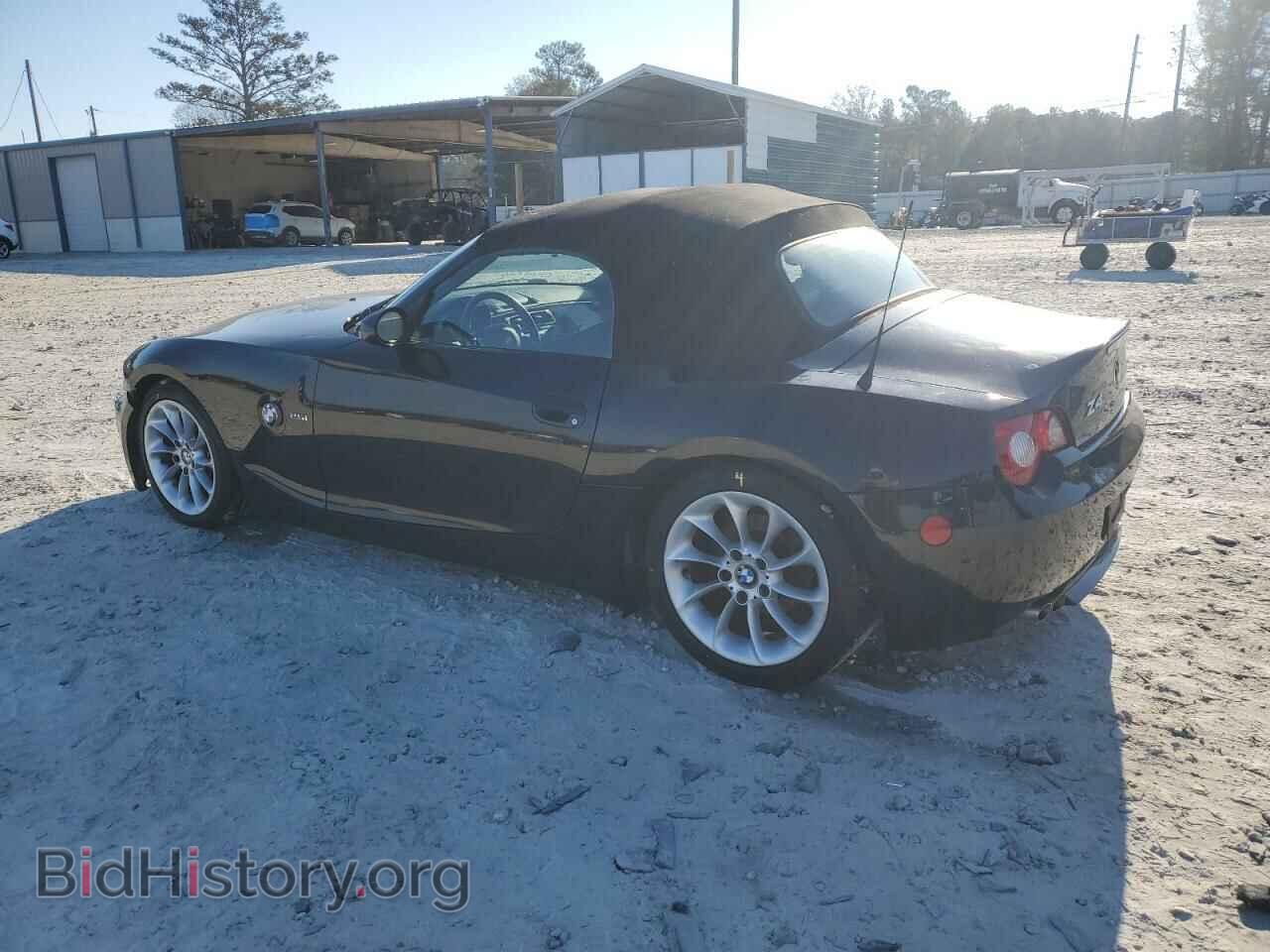 2005 BMW Z4 - VIN: 4USBT33555LS55039 - Photo 2