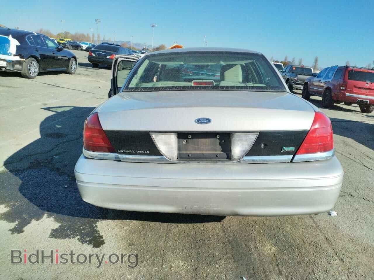 2011 FORD CROWN VIC - VIN: 2FABP7EV5BX175209 - Фото 6