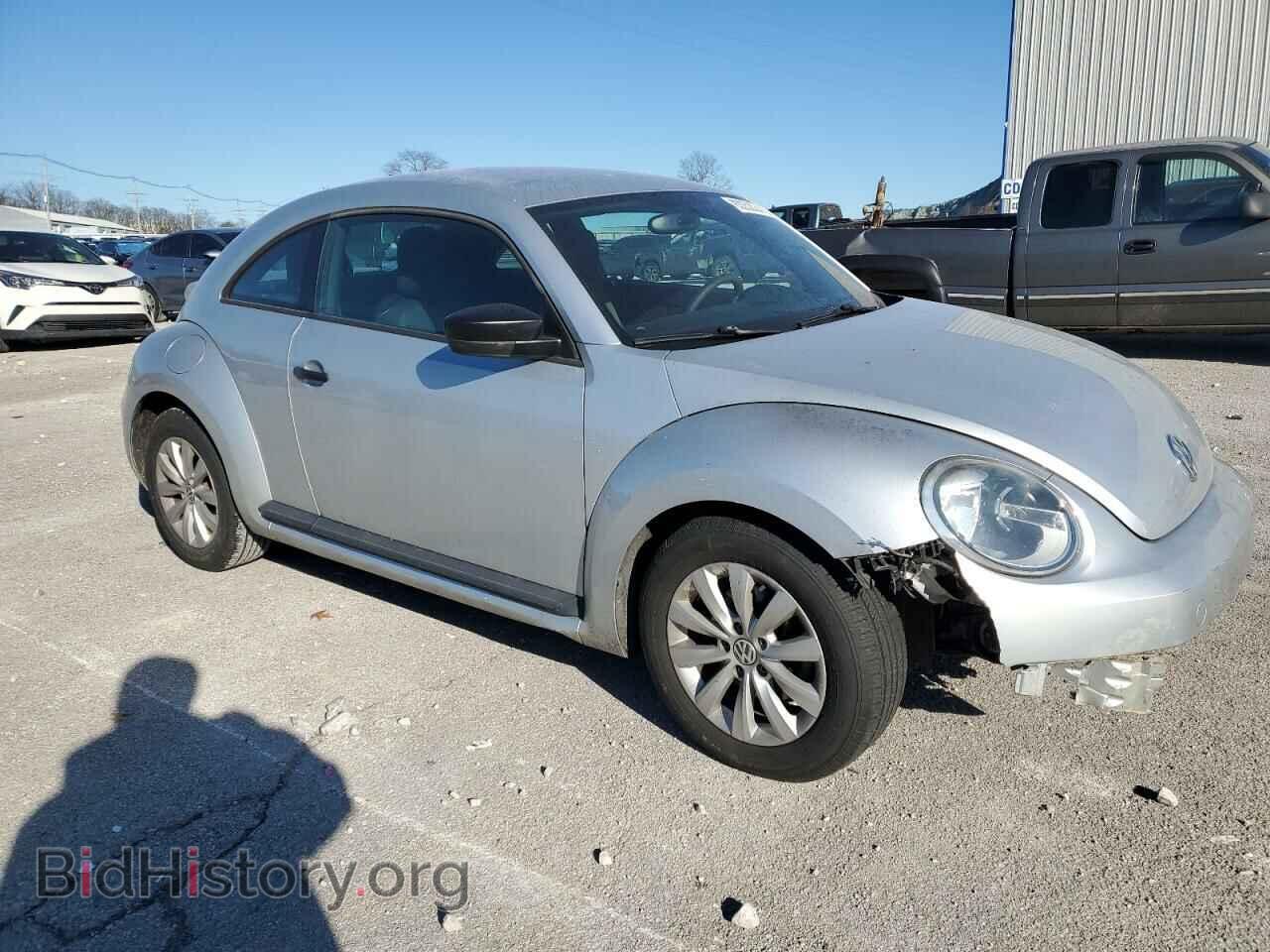2013 VOLKSWAGEN BEETLE - VIN: 3VWFP7ATXDM613640 - Фото 4