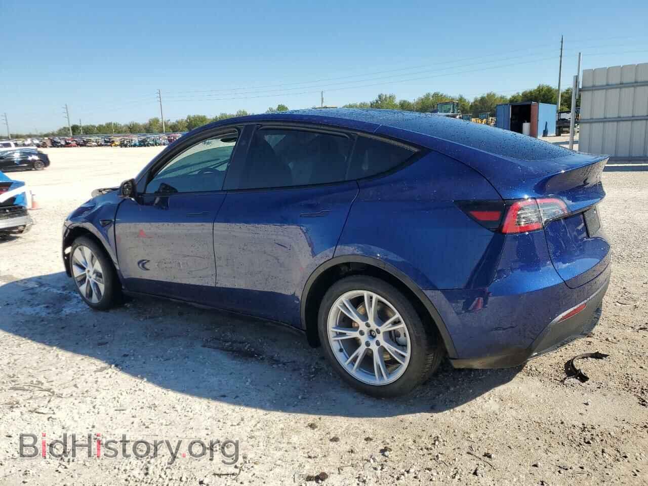 2024 TESLA MODEL Y - VIN: 7SAYGDEE9RA270370 - Фото 2