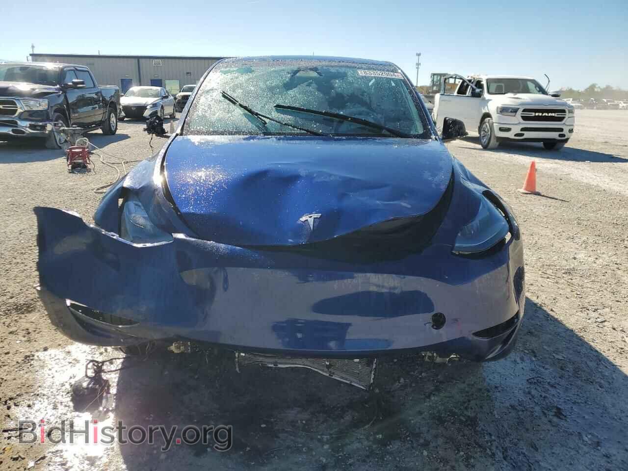 2024 TESLA MODEL Y - VIN: 7SAYGDEE9RA270370 - Фото 5