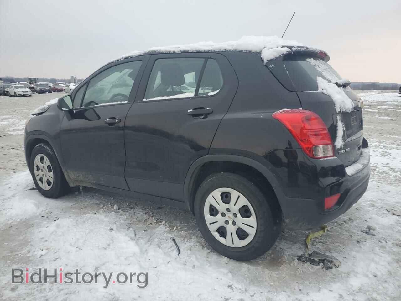 2017 CHEVROLET TRAX - VIN: 3GNCJKSB3HL286517 - Фото 2