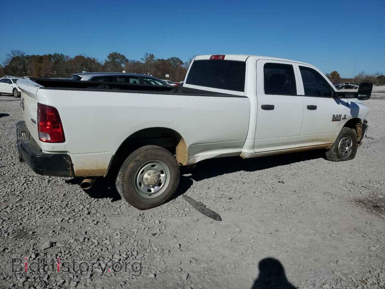 2014 RAM All Models - VIN: 3C6UR5HL8EG118617 - Photo 3