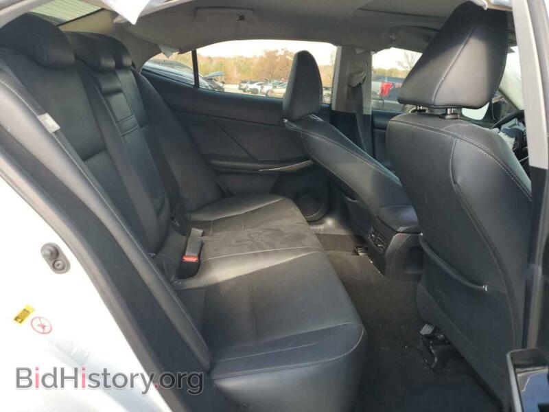 2015 Lexus IS (VIN JTHBF1D24F5062746) — photo 10 of 12