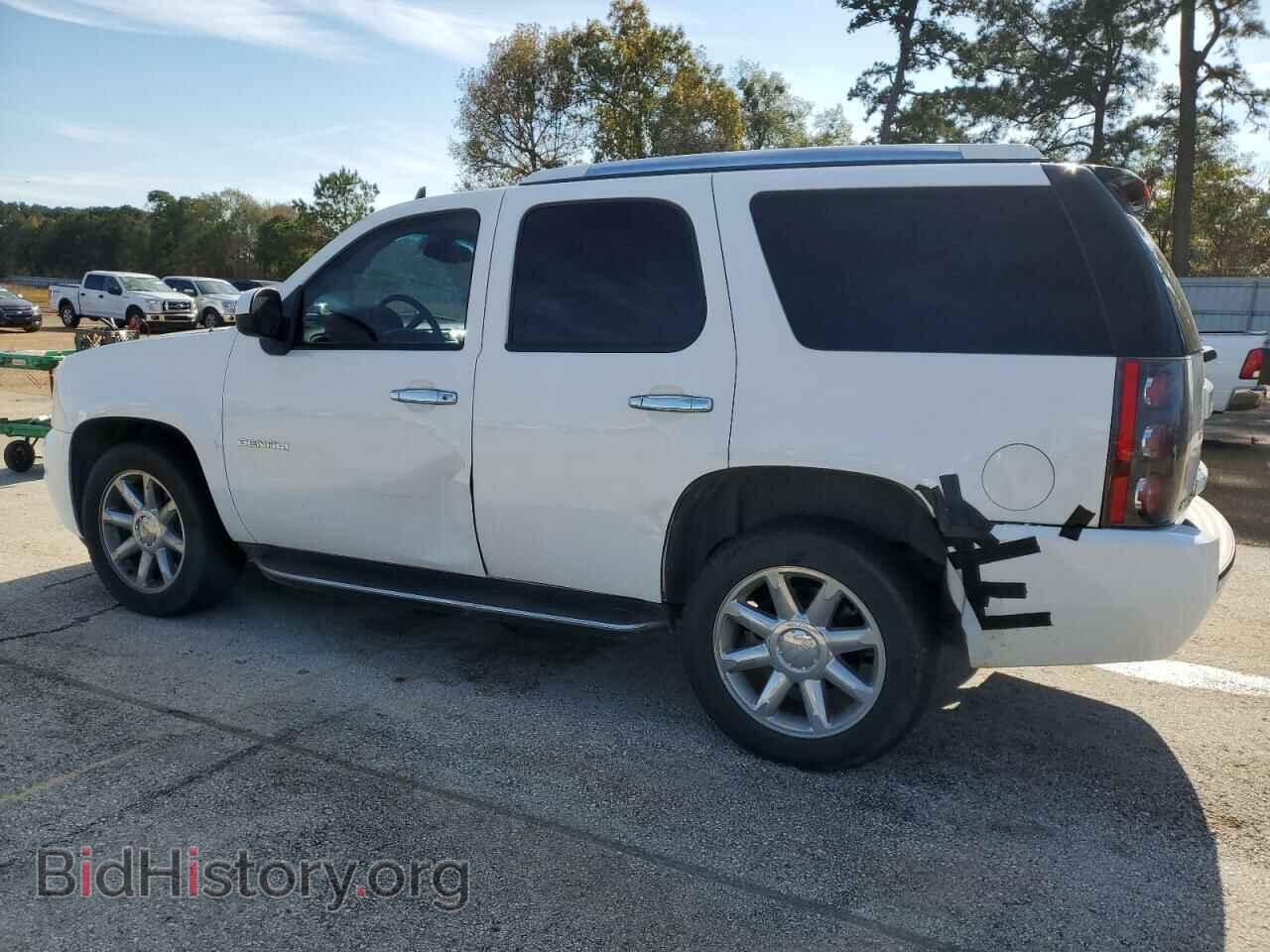 2008 GMC YUKON - VIN: 1GKFK638X8J184284 - Фото 2