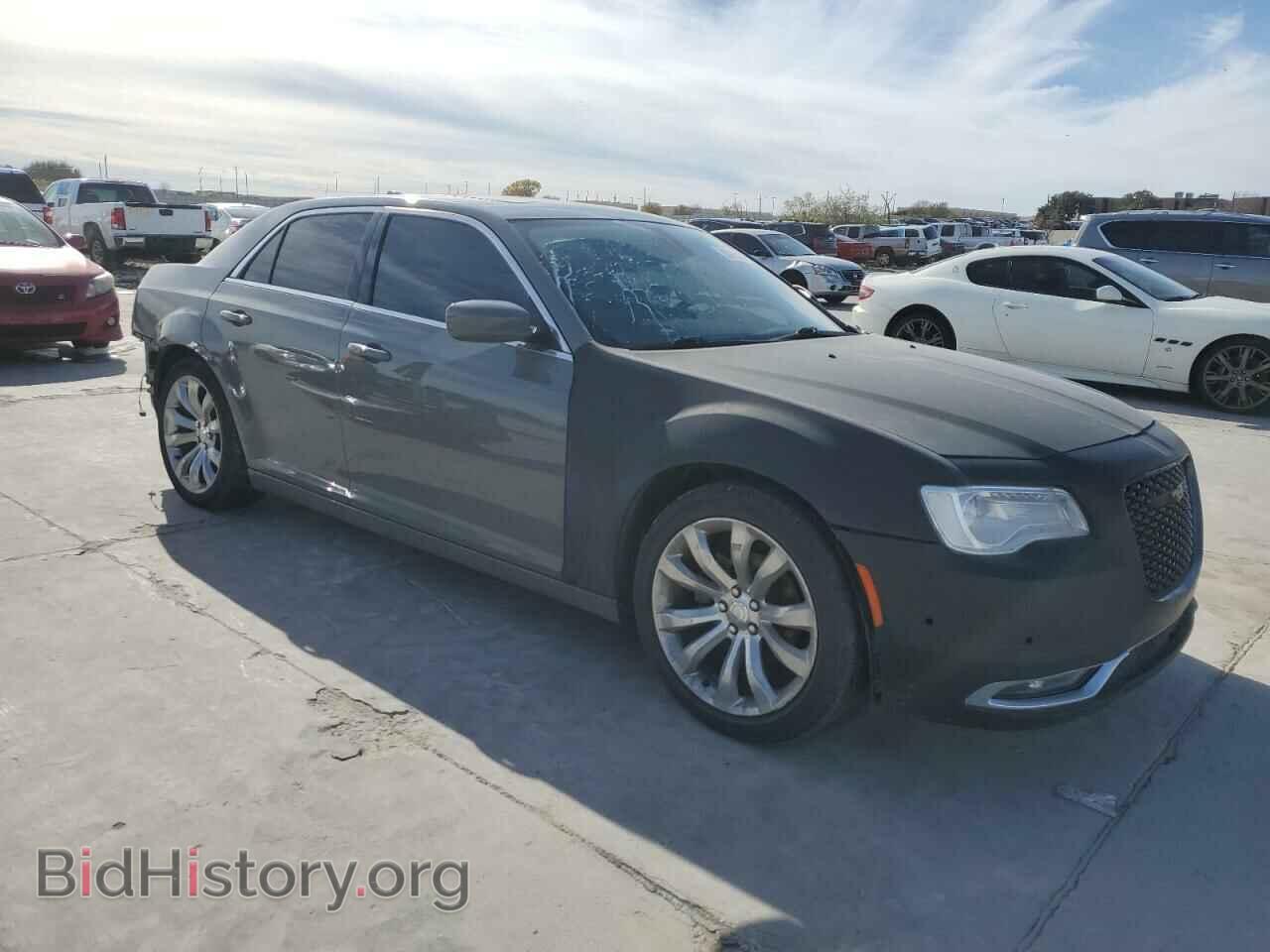 2018 CHRYSLER 300 - VIN: 2C3CCAAG3JH256222 - Фото 4