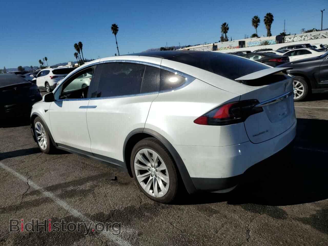 2018 TESLA MODEL X - VIN: 5YJXCBE24JF141121 - Фото 2