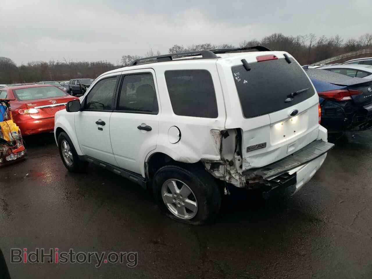 2011 FORD ESCAPE - VIN: 1FMCU9D73BKB26207 - Фото 2