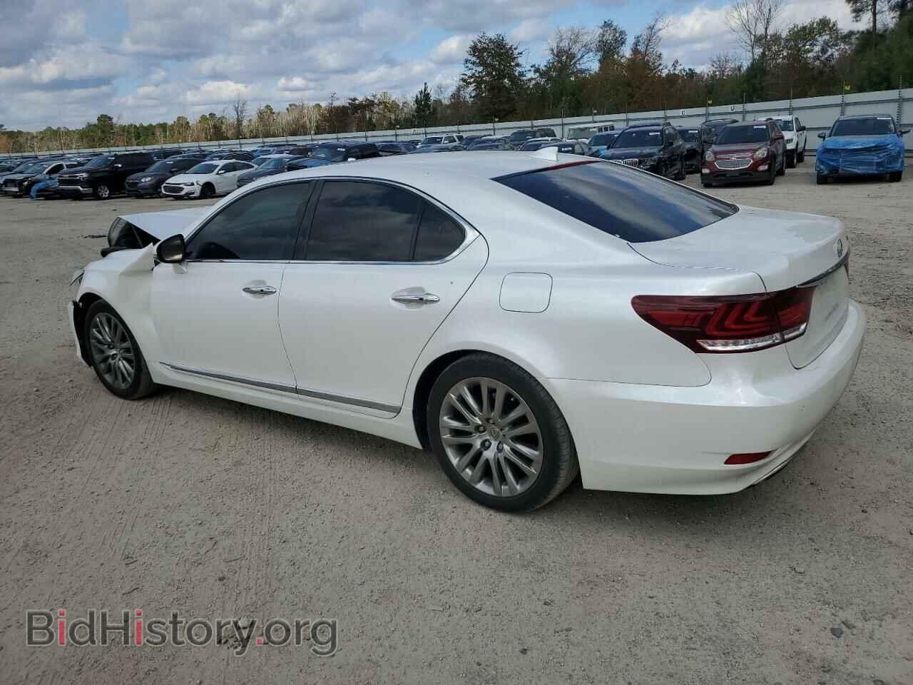 2016 LEXUS LS460 - VIN: JTHBL5EF5G5141054 - Photo 2