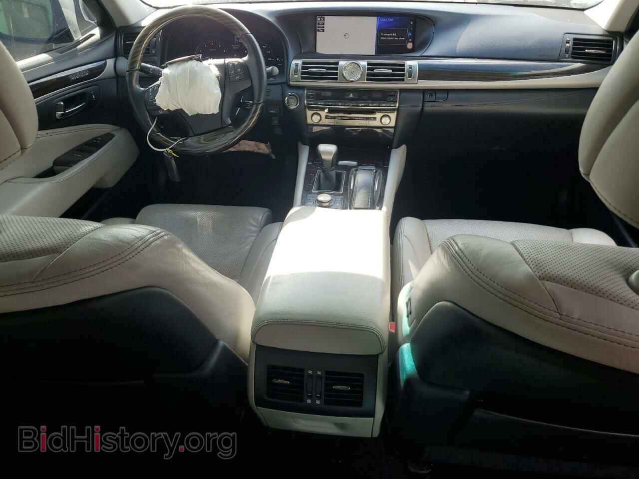 2016 LEXUS LS460 - VIN: JTHBL5EF5G5141054 - Photo 8