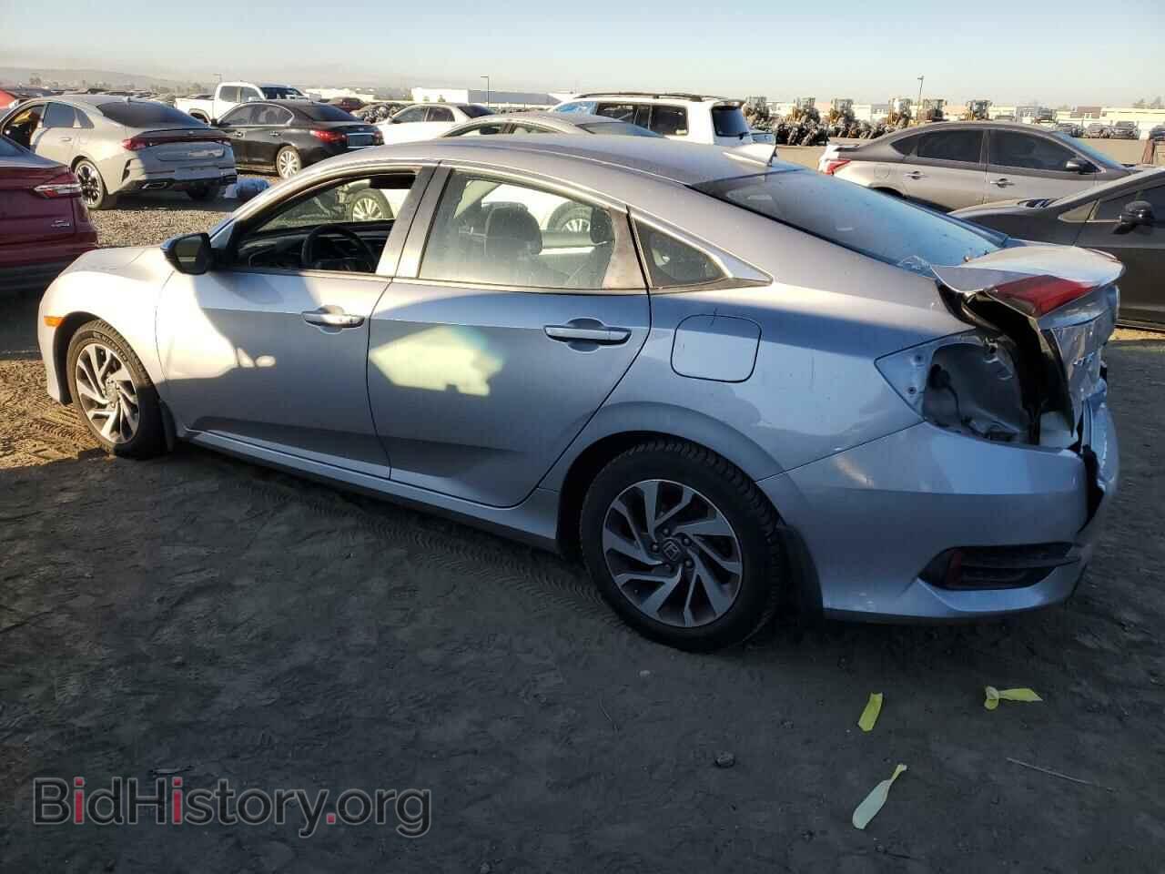 2017 HONDA CIVIC - VIN: 2HGFC2F78HH575974 - Photo 2