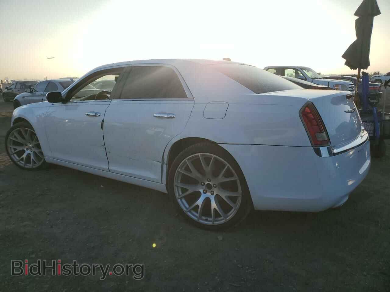 2012 CHRYSLER 300 - VIN: 2C3CCACGXCH249817 - Фото 2