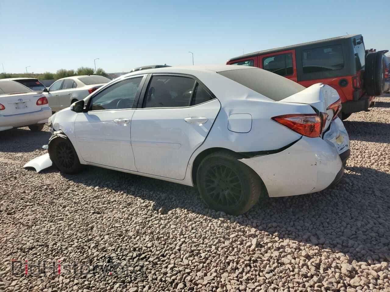 2017 TOYOTA COROLLA - VIN: 2T1BURHEXHC822937 - Фото 2