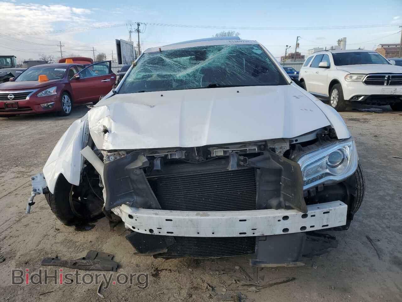 2015 CHRYSLER 300 - VIN: 2C3CCASG6FH736454 - Фото 5