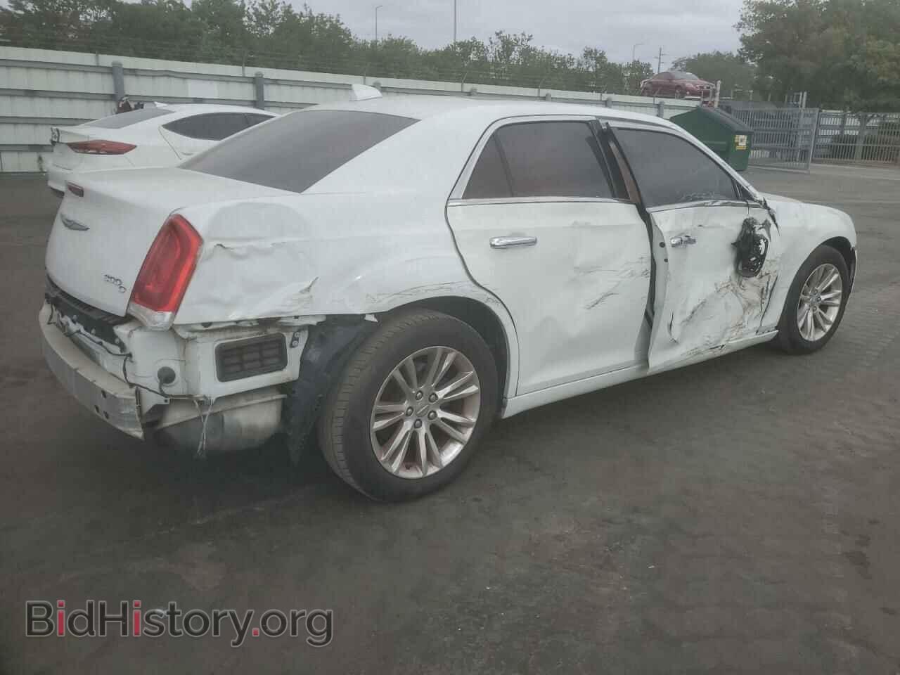 2017 CHRYSLER 300 - VIN: 2C3CCAEG5HH571155 - Фото 3