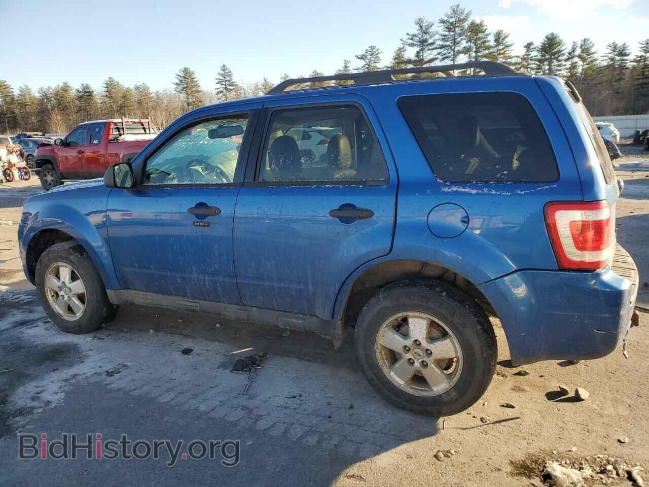 2011 FORD ESCAPE - VIN: 1FMCU9D77BKC54918 - Фото 2