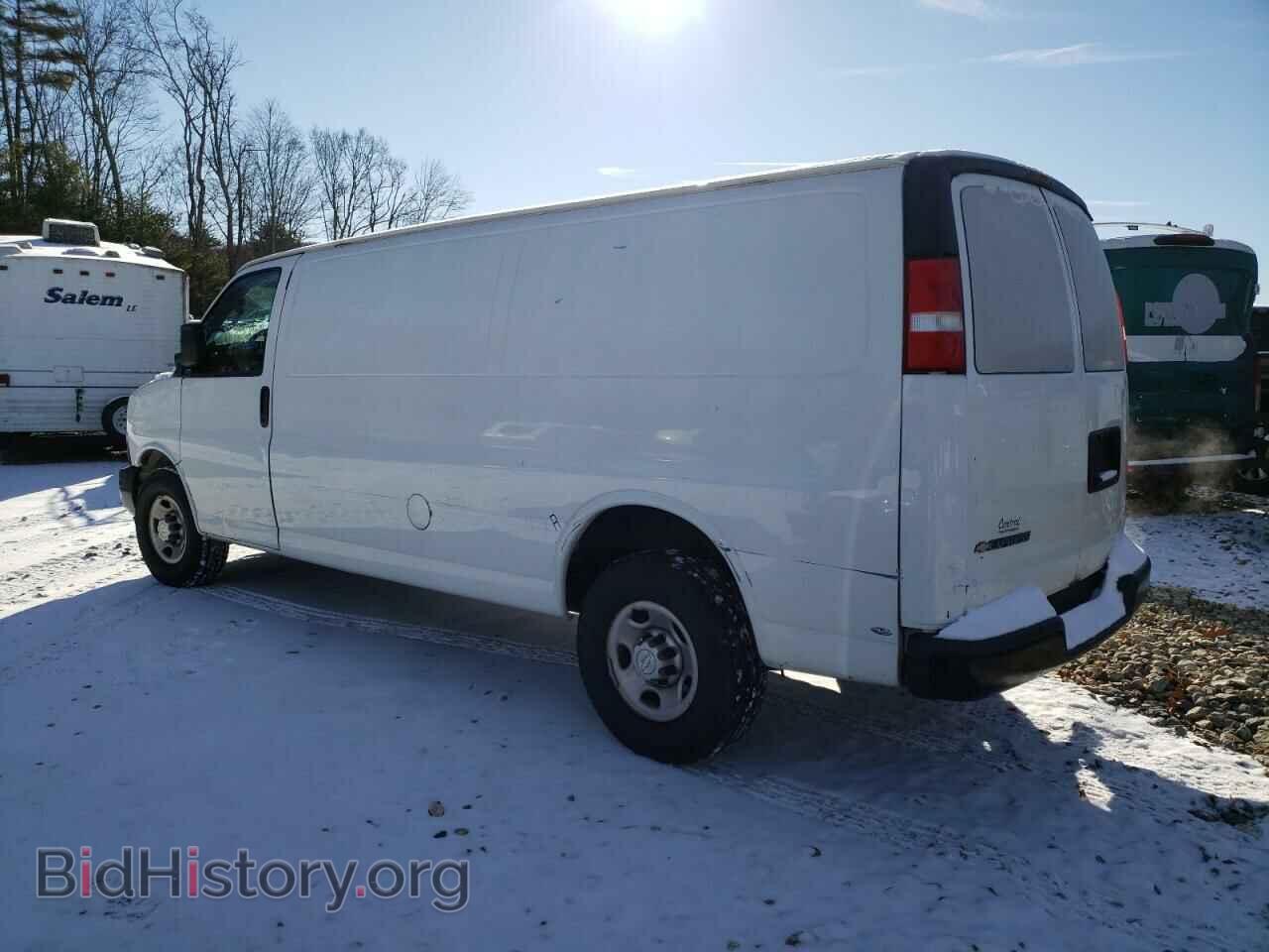 2019 CHEVROLET EXPRESS - VIN: 1GCWGBFP2K1182089 - Фото 2