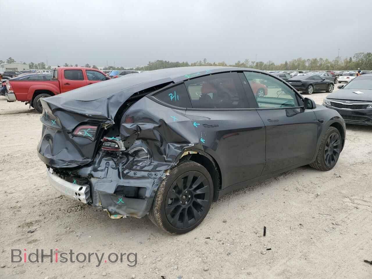 2024 TESLA MODEL Y - VIN: 7SAYGDED0RF044759 - Фото 3