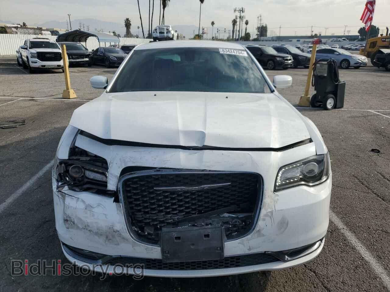 2017 CHRYSLER 300 - VIN: 2C3CCAGG5HH534409 - Фото 5