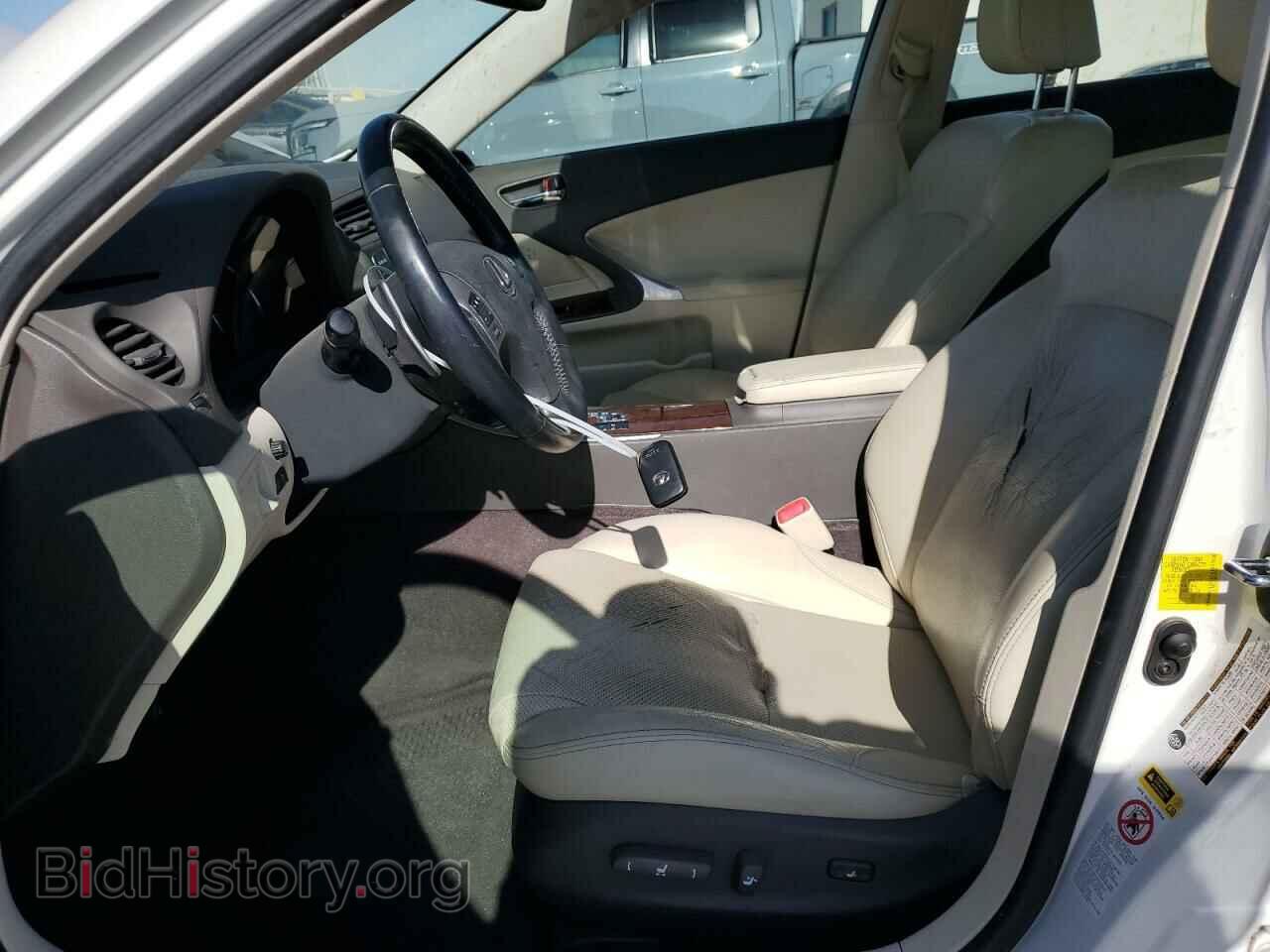 2011 LEXUS IS - VIN: JTHBF5C21B5147580 - Фото 7