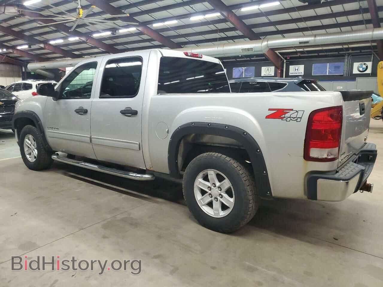 2011 GMC SIERRA - VIN: 3GTP2VE36BG180608 - Фото 2