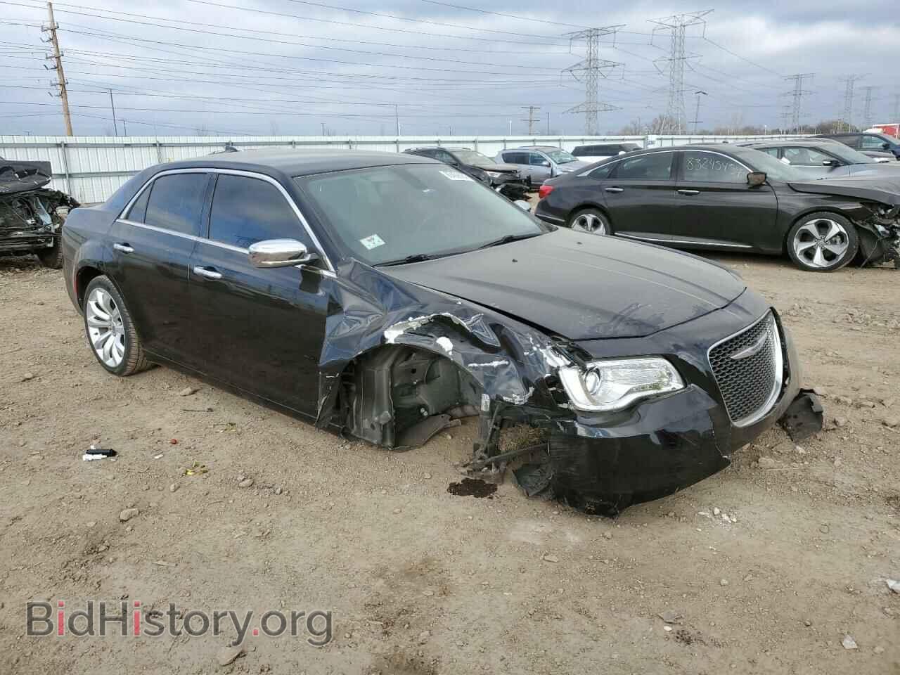 2019 CHRYSLER 300 - VIN: 2C3CCAEG6KH537992 - Фото 4