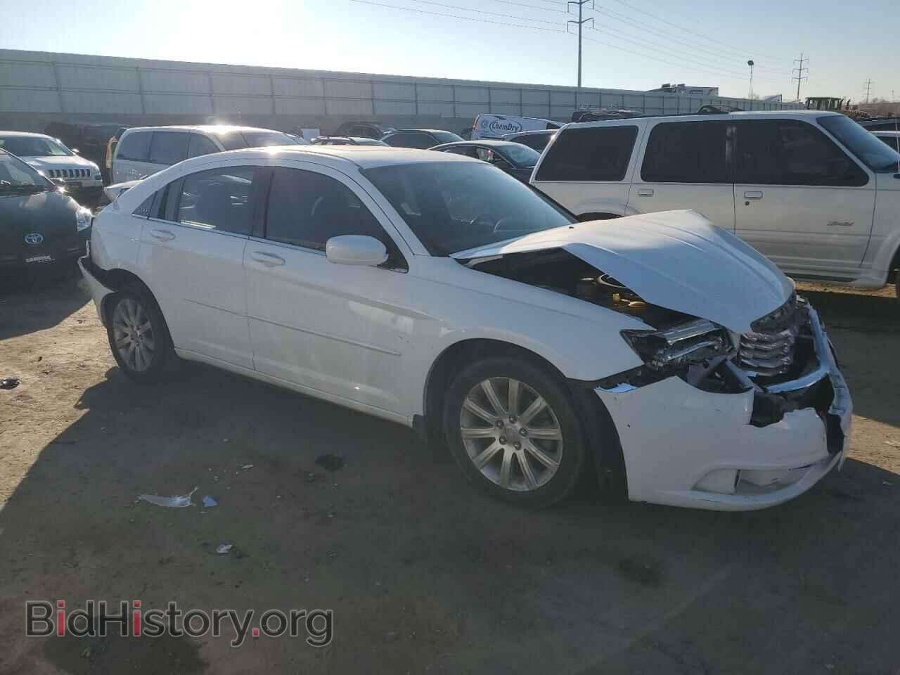 2013 CHRYSLER 200 - VIN: 1C3CCBBG5DN703052 - Фото 4