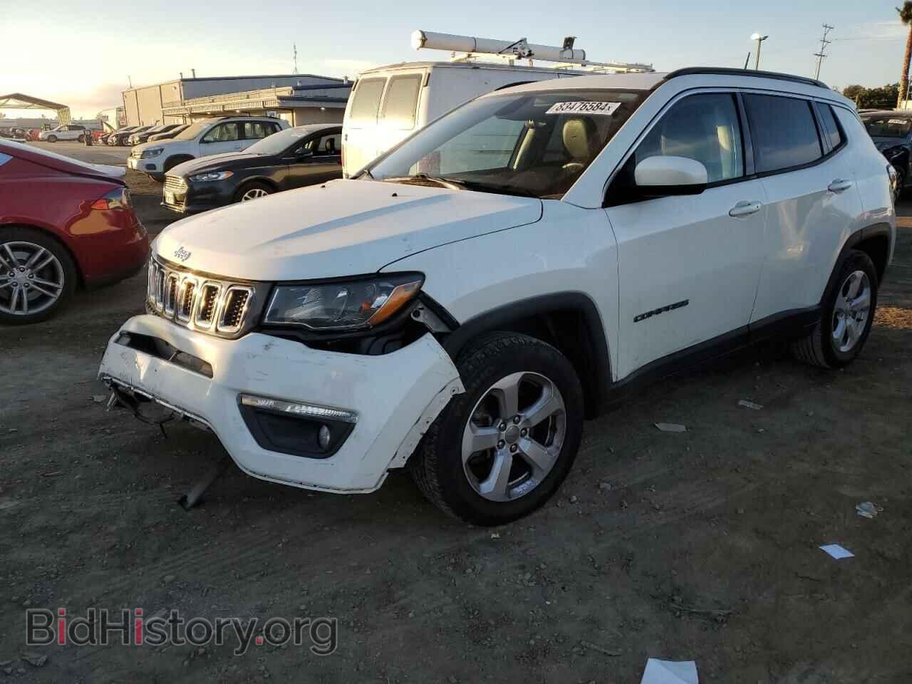Photo 3C4NJCBB3HT669574 - JEEP COMPASS 2017