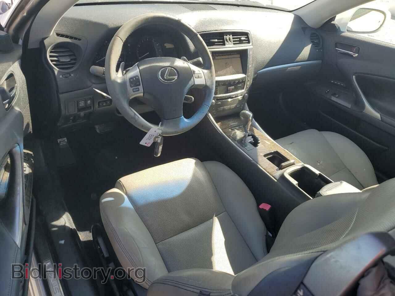2011 LEXUS IS - VIN: JTHFF2C20B2518102 - Photo 8