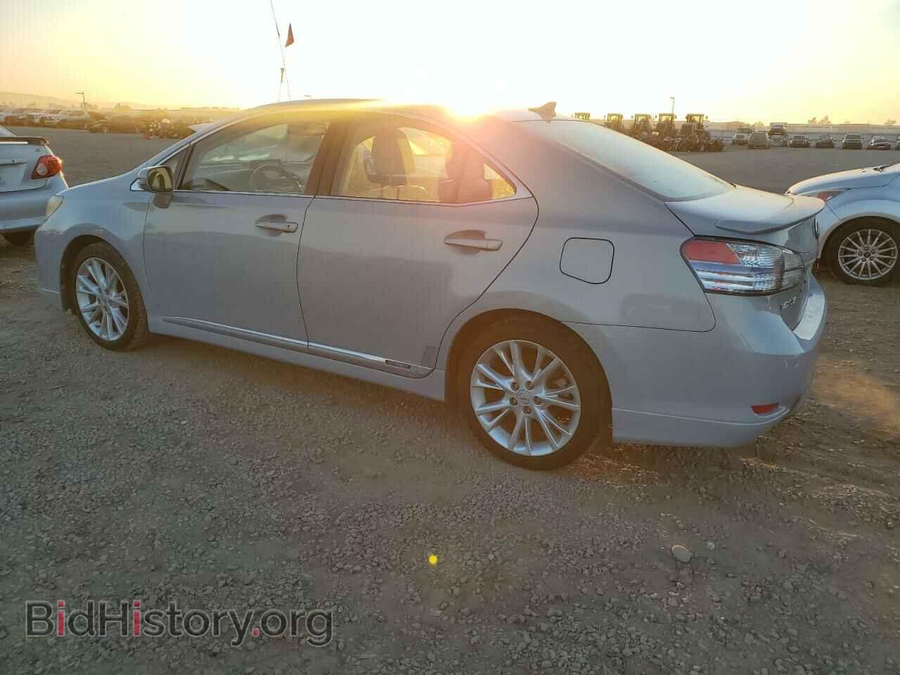 2010 LEXUS HS - VIN: JTHBB1BA1A2013228 - Photo 2