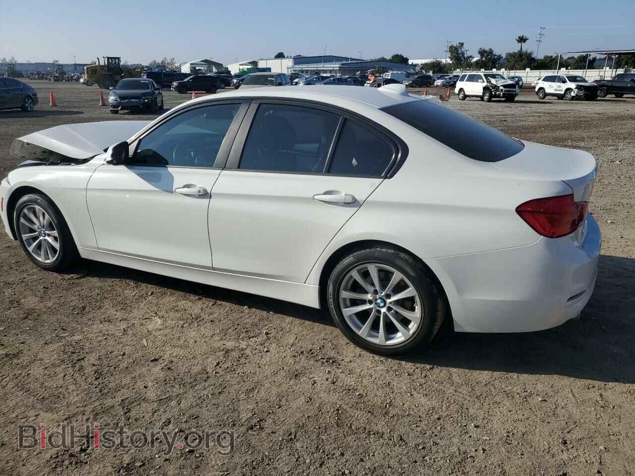 2018 BMW 3 SERIES - VIN: WBA8A9C5XJAC99956 - Photo 2