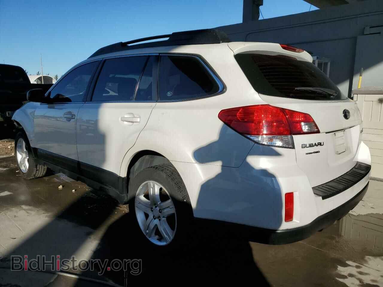 2013 SUBARU OUTBACK - VIN: 4S4BRCACXD3303943 - Фото 2