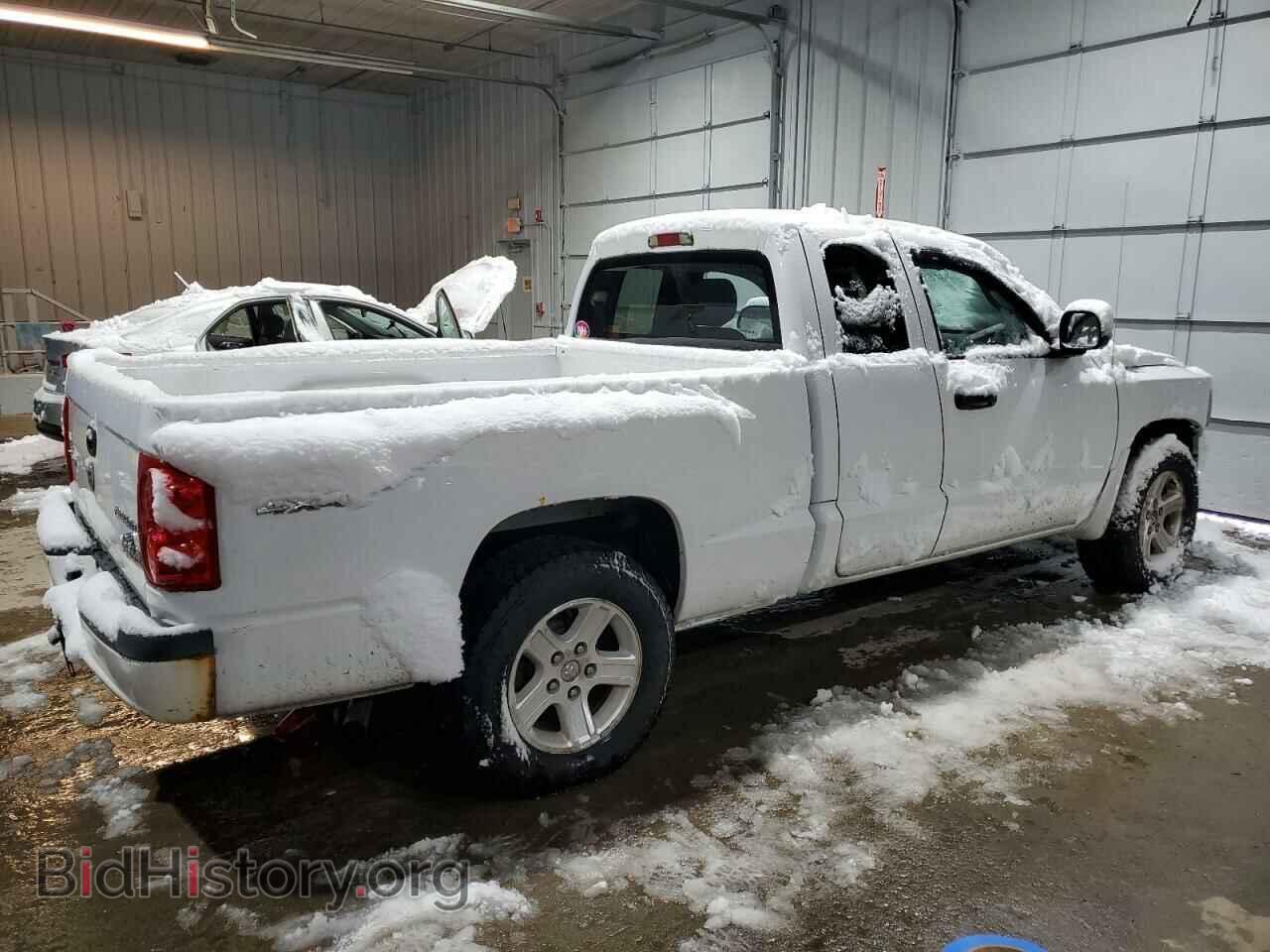 2011 DODGE DAKOTA - VIN: 1D7RW3BK0BS638560 - Фото 3