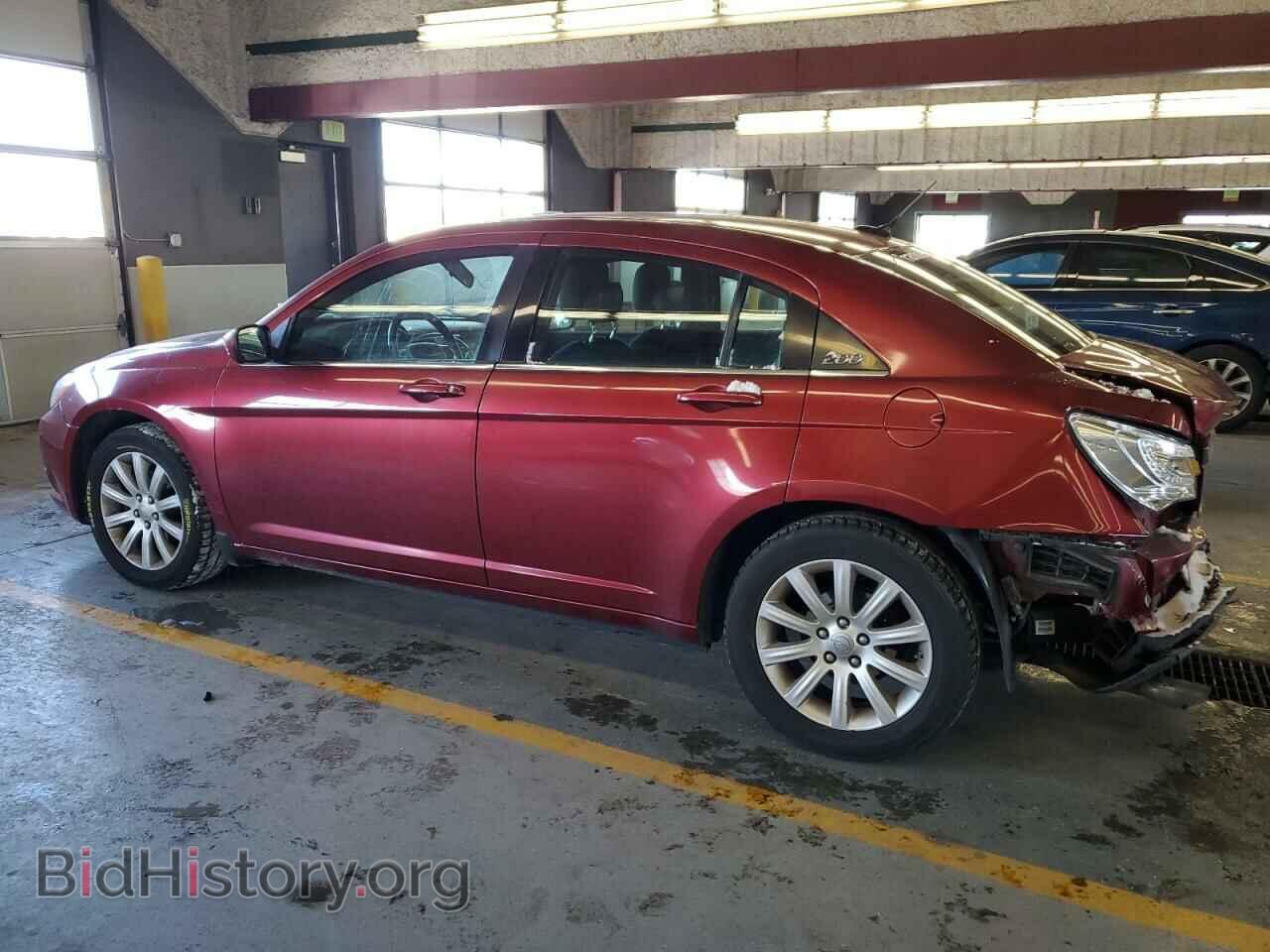 2013 CHRYSLER 200 - VIN: 1C3CCBBG7DN658731 - Фото 2