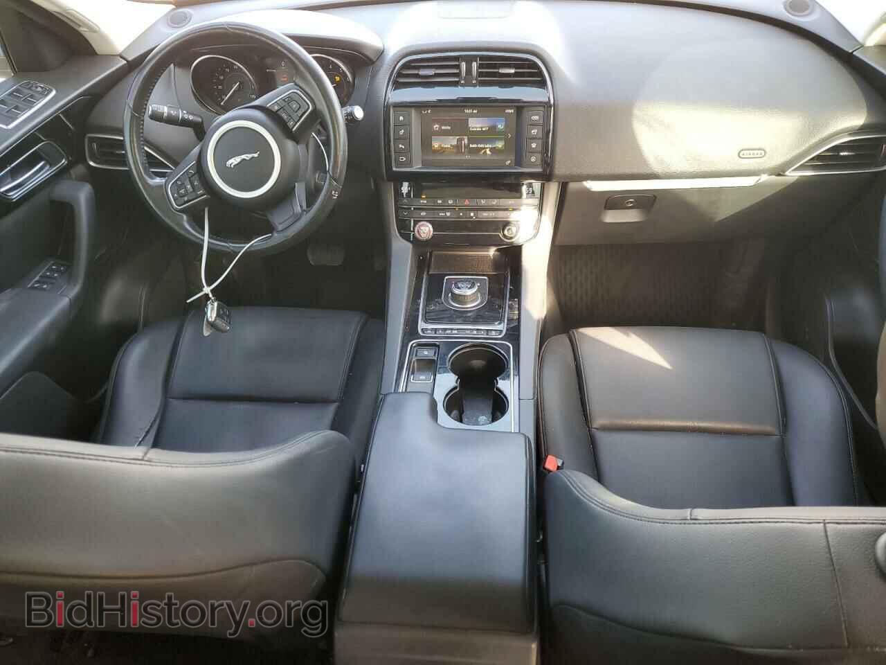 2017 JAGUAR F-PACE - VIN: SADCJ2BV3HA048083 - Фото 8