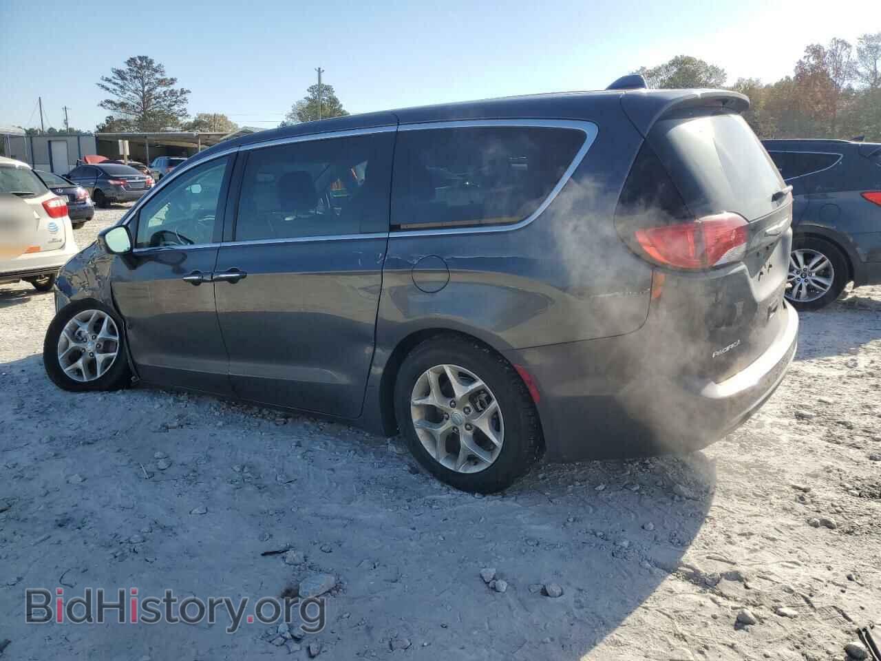 2017 CHRYSLER PACIFICA - VIN: 2C4RC1BG0HR850811 - Photo 2