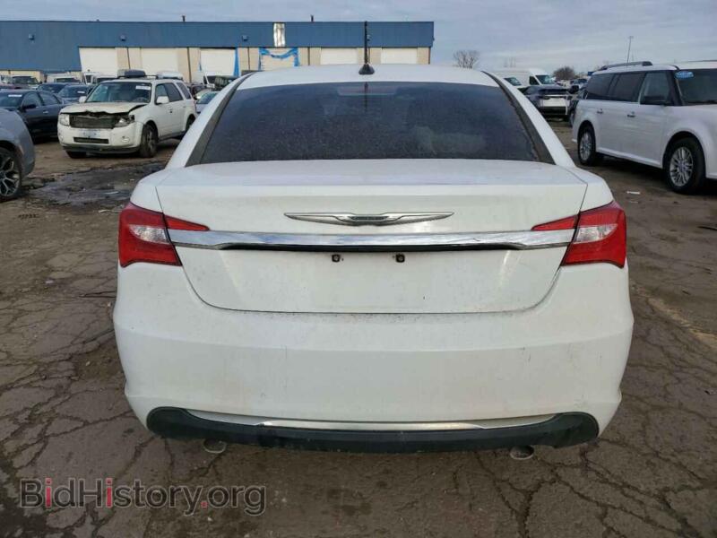 2013 Chrysler 200 (VIN 1C3CCBCG0DN574961) — фото 6 из 12