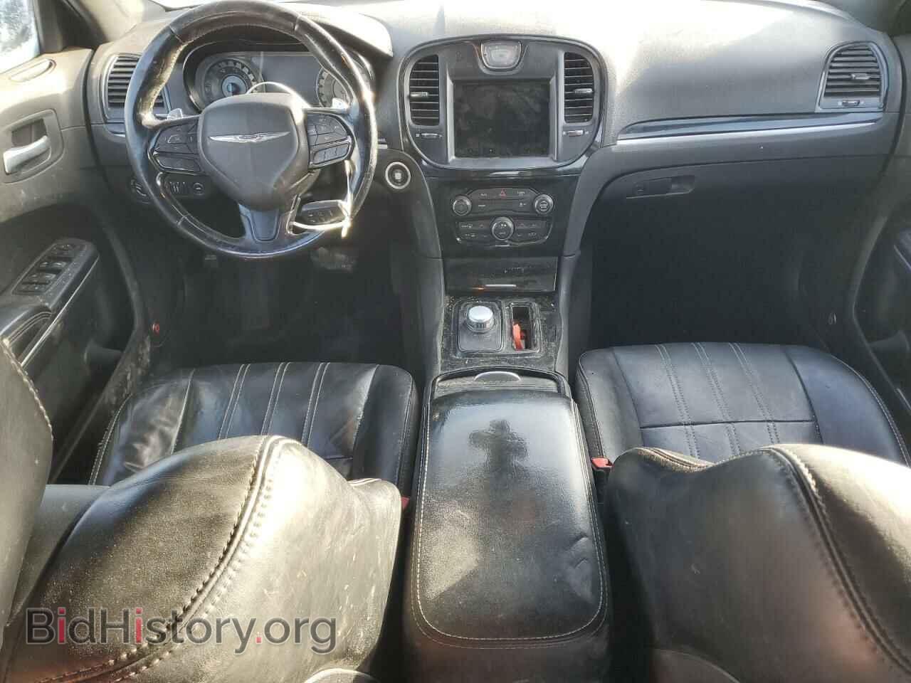 2017 CHRYSLER 300 - VIN: 2C3CCABG1HH526525 - Фото 8