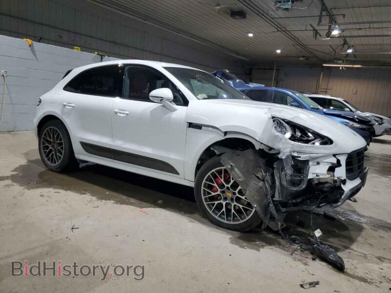 2016 Porsche MACAN (VIN WP1AF2A55GLB92502) — photo 4 of 13