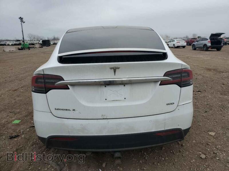 2016 Tesla MODEL X (VIN 5YJXCBE25GF016928) — photo 6 of 14