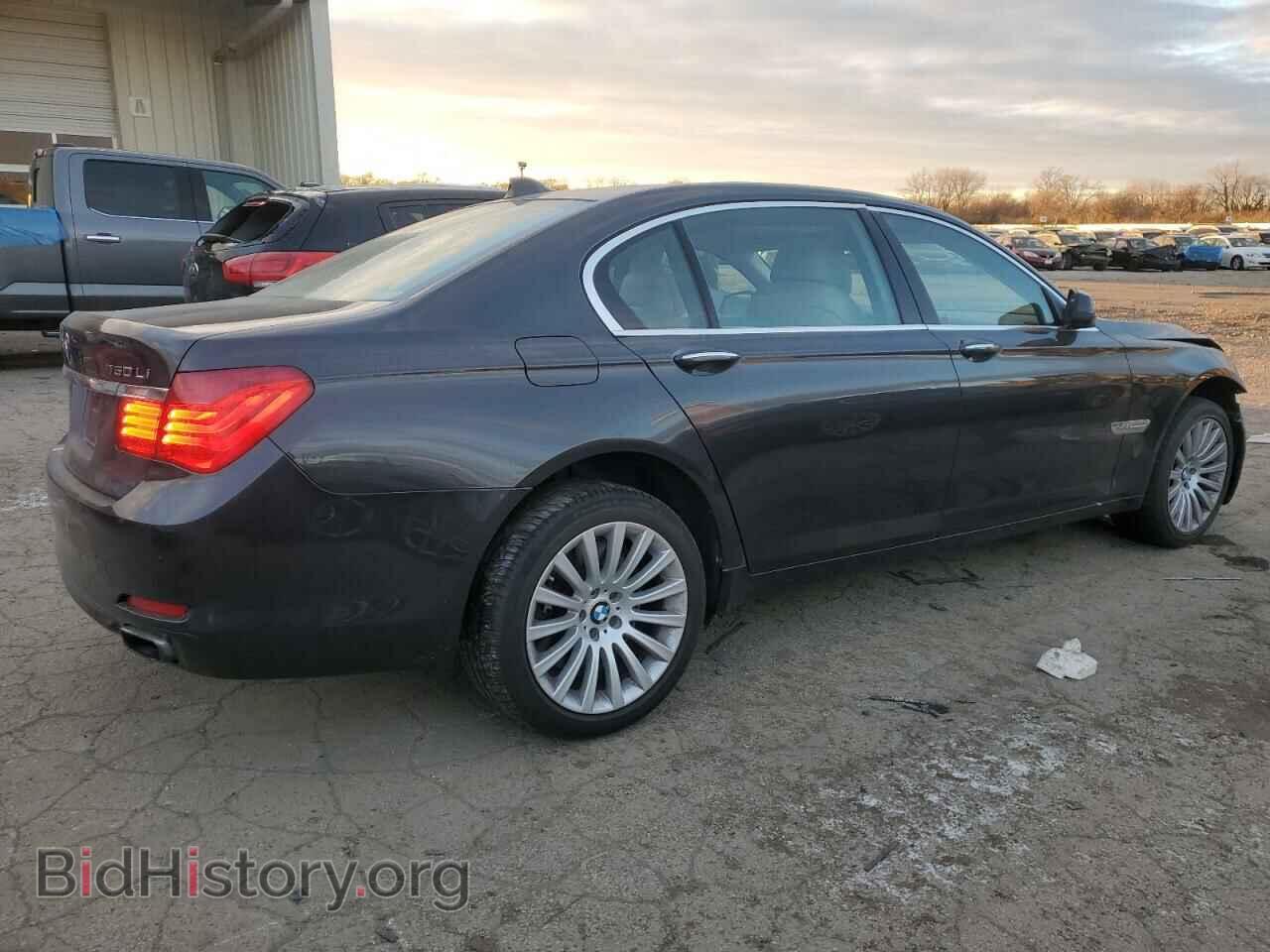 2011 BMW 7 SERIES - VIN: WBAKC8C52BC433114 - Фото 3