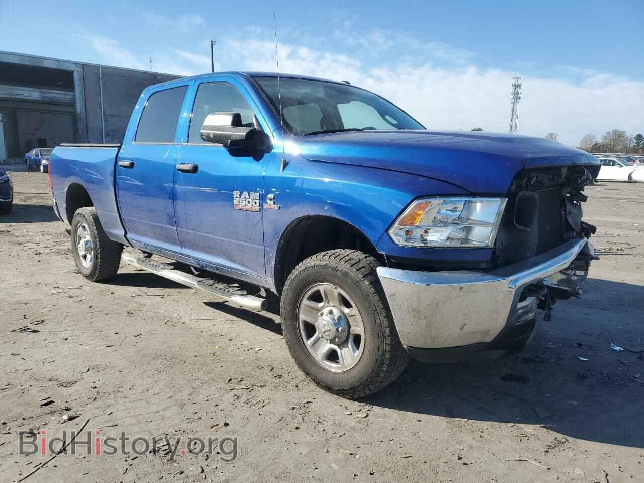 2018 RAM All Models - VIN: 3C6UR5CL2JG390565 - Photo 4