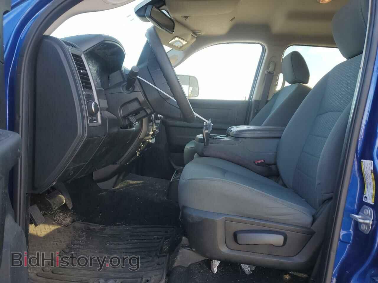 2018 RAM All Models - VIN: 3C6UR5CL2JG390565 - Photo 7