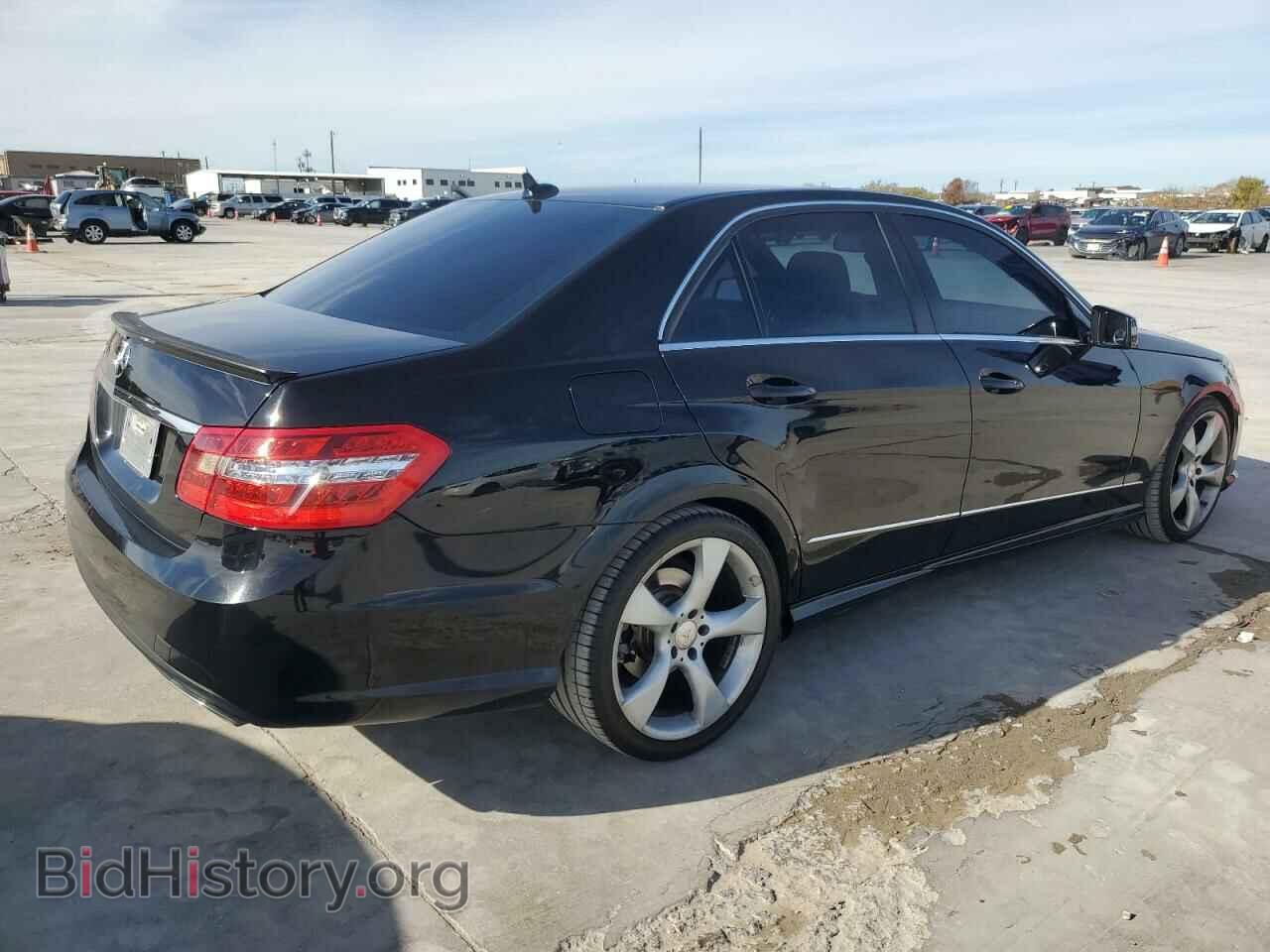 2011 MERCEDES-BENZ E-CLASS - VIN: WDDHF5GB0BA386119 - Фото 3